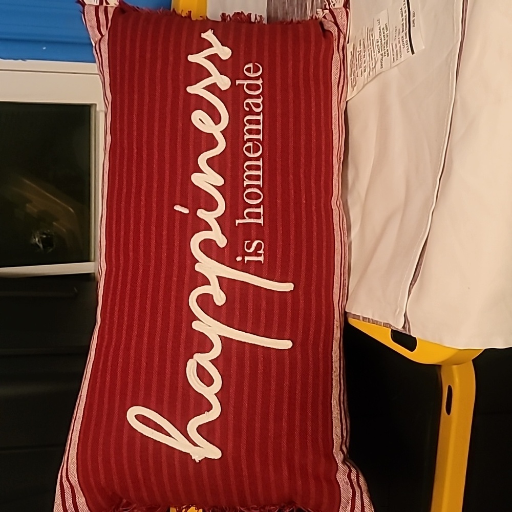 Pillow "Happiness is Homemade"